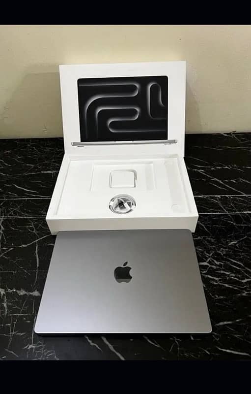 Macbook pro 14 M3 (500/8) 1