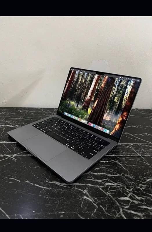 Macbook pro 14 M3 (500/8) 4