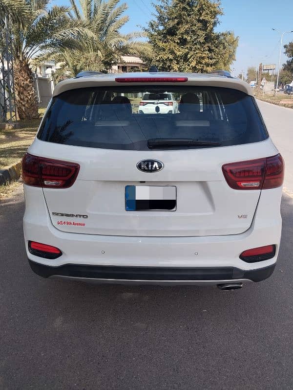 KIA Sorento 2021 FWD 3.5 4