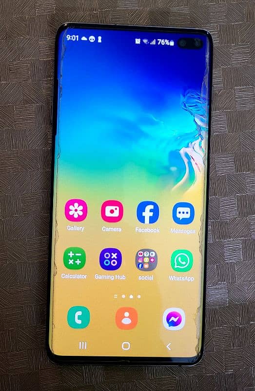 Samsung Galaxy S10 Plus 1