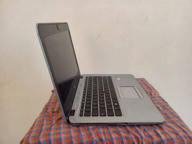 HP Elitebook 820 G3 | Core i5 6th Gen 3