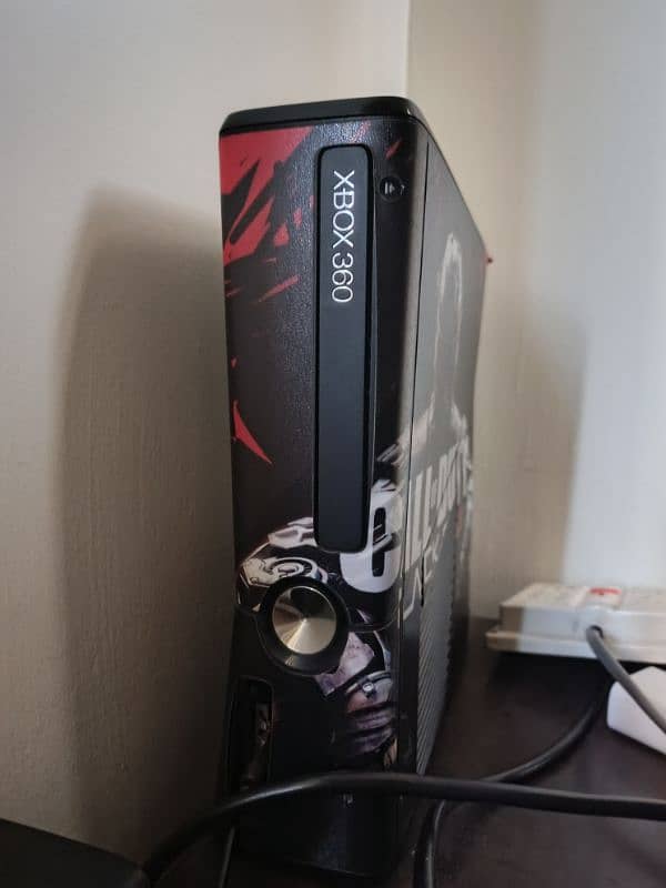 Xbox 360 Slim Console with box 250gb jtag 0