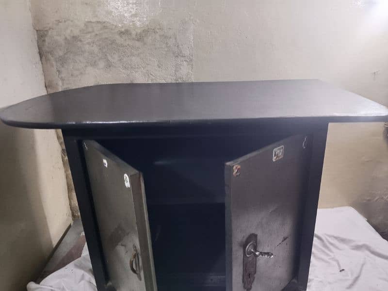 iron stand 0