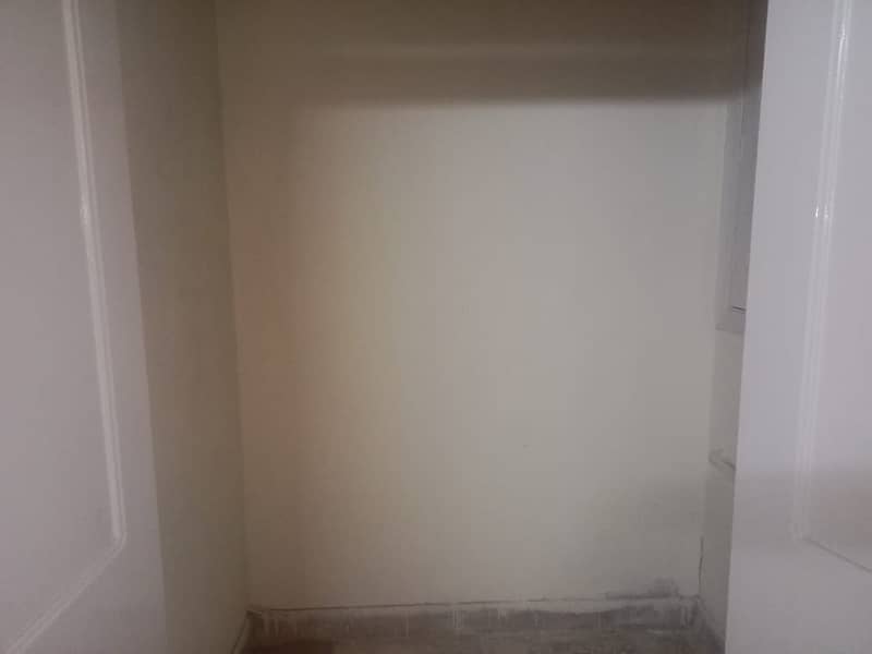 I. 8/4 Extension Commercial Flat For Rent 2