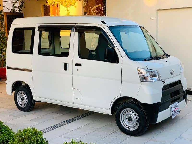 Daihatsu Hijet 2021 9