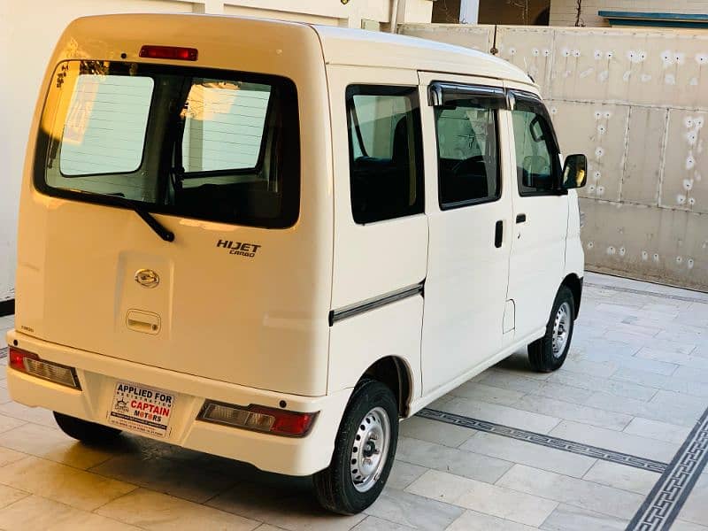 Daihatsu Hijet 2021 11