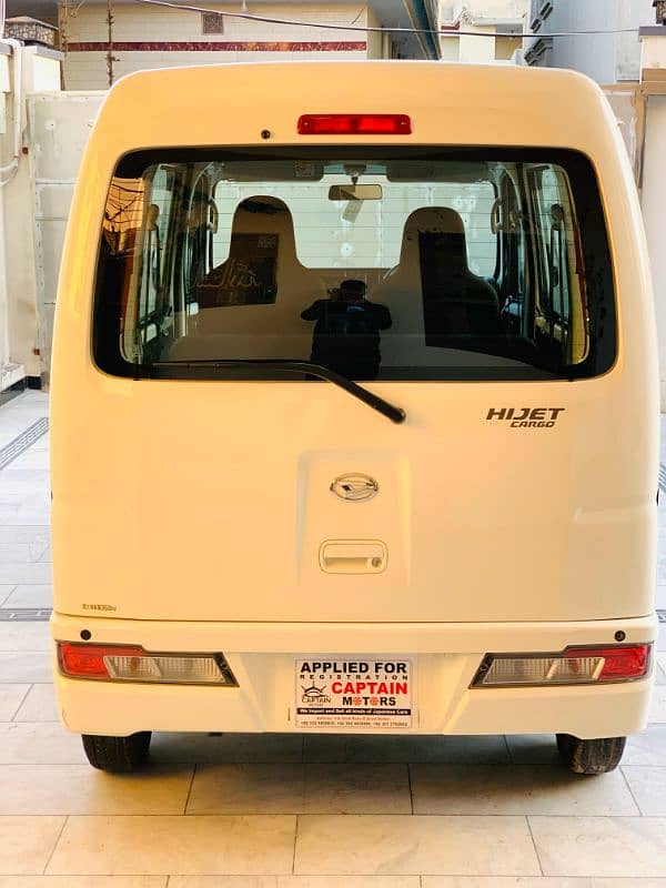 Daihatsu Hijet 2021 13