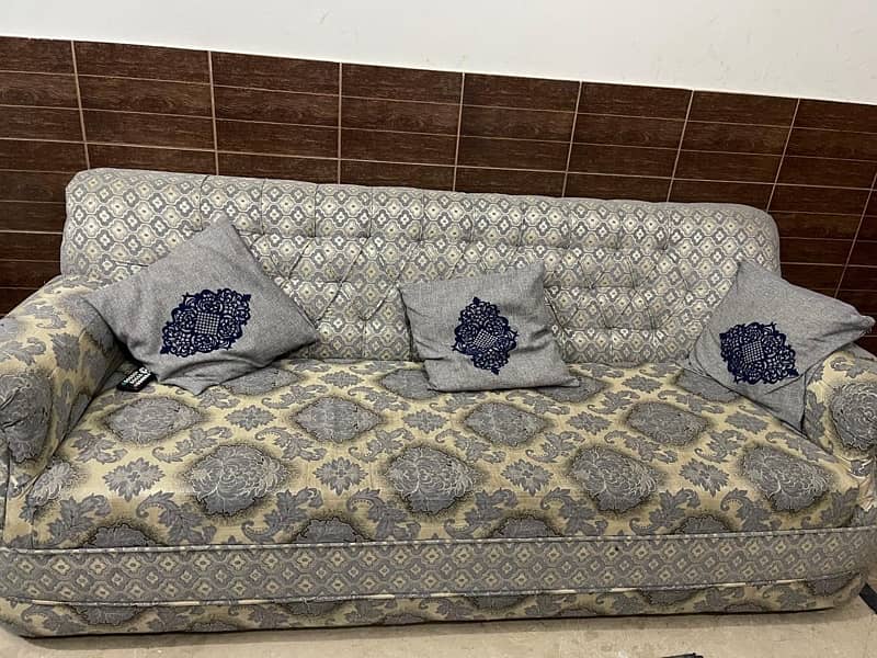 used 5 seater sofa set 0