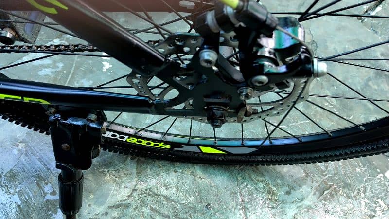 speed baby disc brakes and front ashokes   (   26") 2