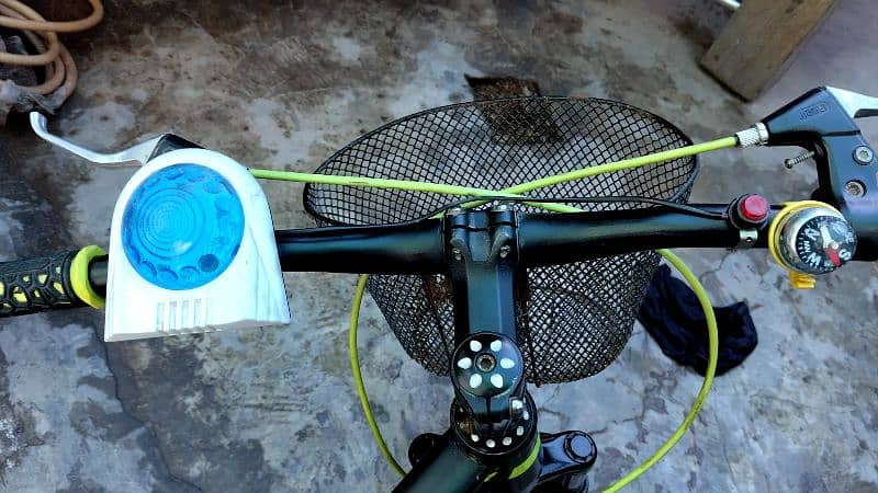 speed baby disc brakes and front ashokes   (   26") 6