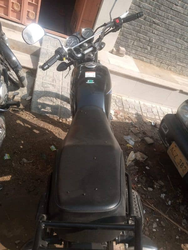 Suzuki 150 good running condition 5