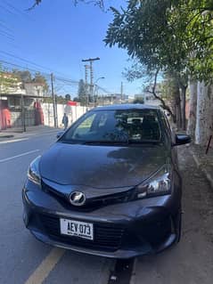 Toyota Vitz 2014