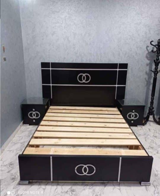 Bed / bed set / king size bed / double bed / wooden bed /side tables 11