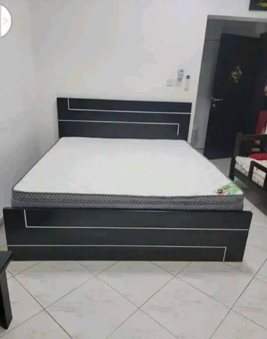 Bed / bed set / king size bed / double bed / wooden bed /side tables 18