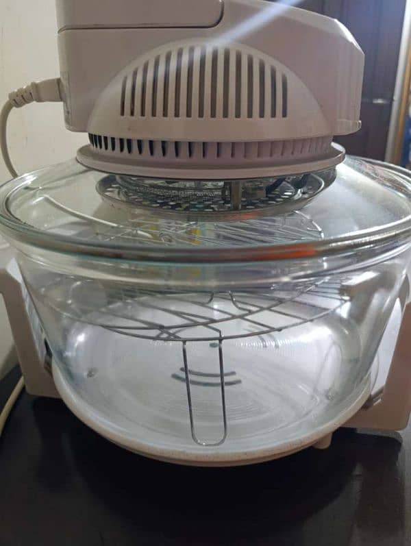 Halogen oven Almost brand new condition 10/10 1