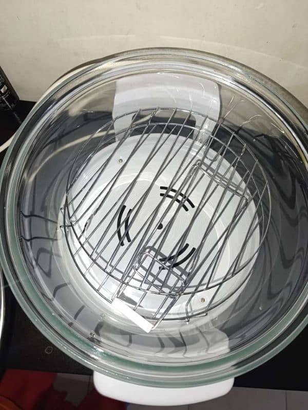 Halogen oven Almost brand new condition 10/10 7