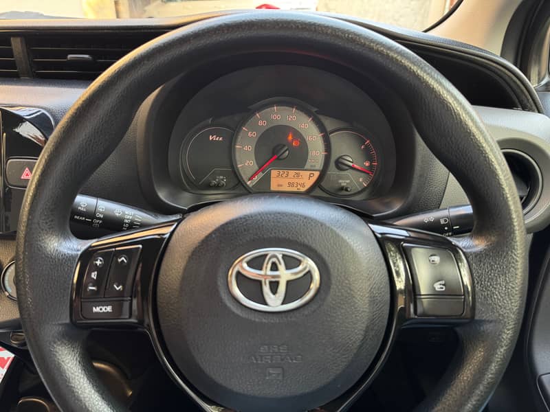 Toyota Vitz 2014 3