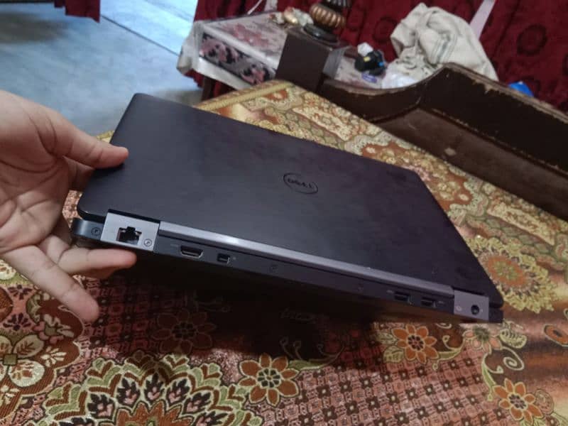 DELL LAPTOP 5