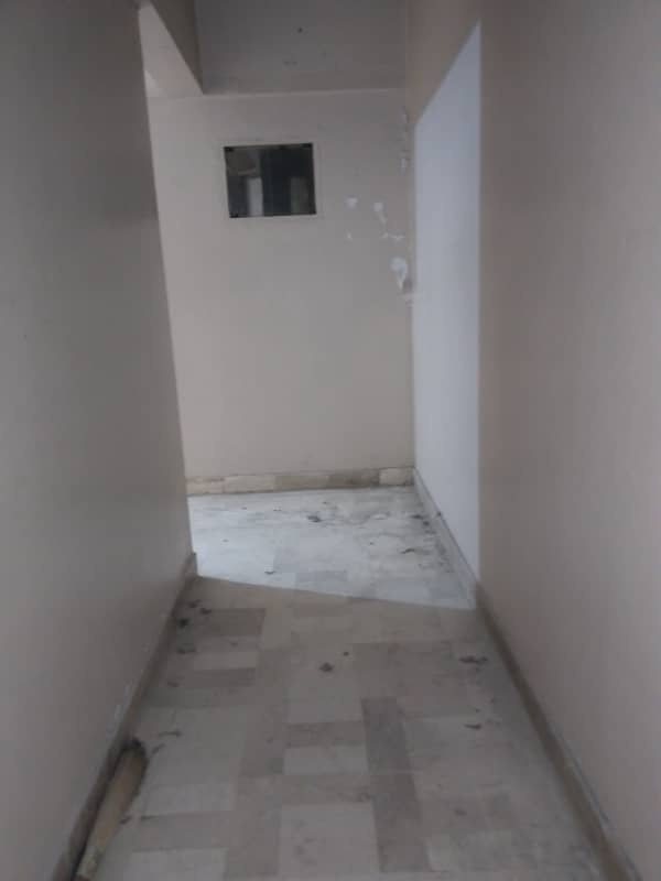 FLAT FOR SALE 27