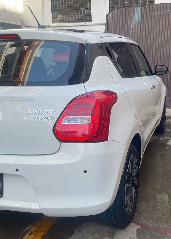 Suzuki Swift GLX CVT 2023 Model 3