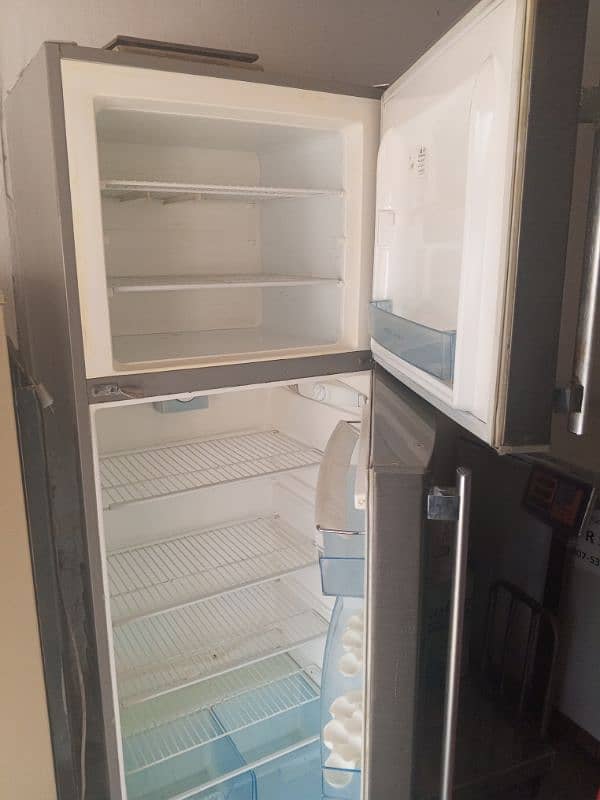 Electrolux fridge genuine compressor R600 good working condition 11