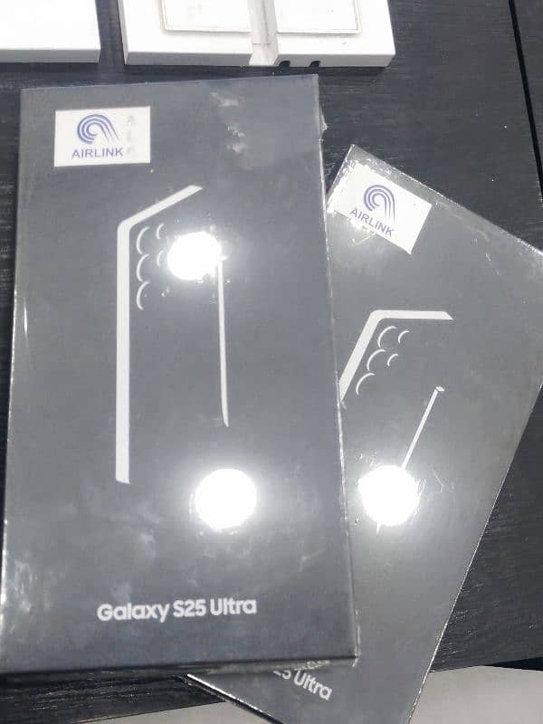 Samsung s25 Ultra Official PTA box pack 1