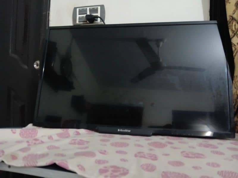 ecostar 32 inch led tv with cast device 1