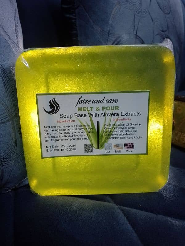 transparent soap base with alovera extract best for hand made soap 3