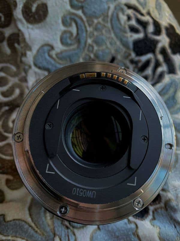 Canon Fisheye EF 15mm f/2.8 Autofocus Lens 4