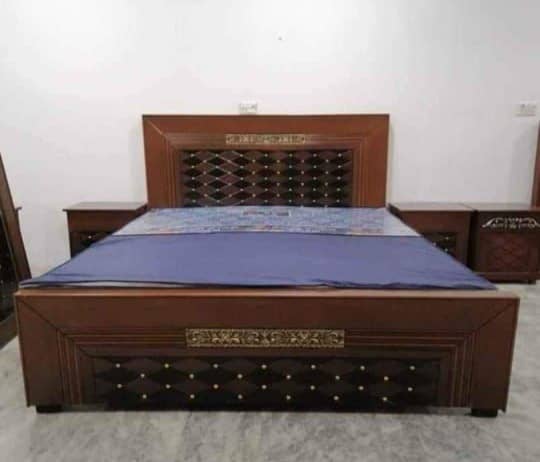 Bed / bed set / king size bed / double bed / wooden bed /side tables 8