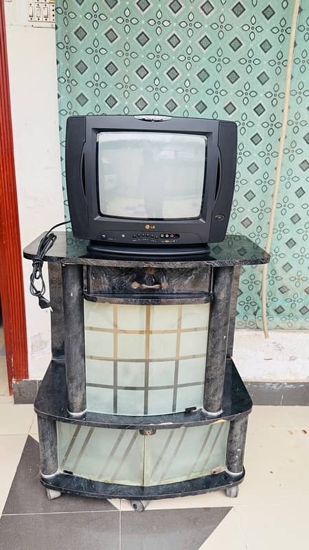 LG Color TV | Brand New| never Used| 14 inch| Tv Trolley for Sale 6