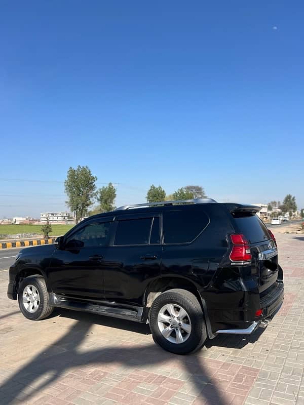 Toyota Prado 2012 3