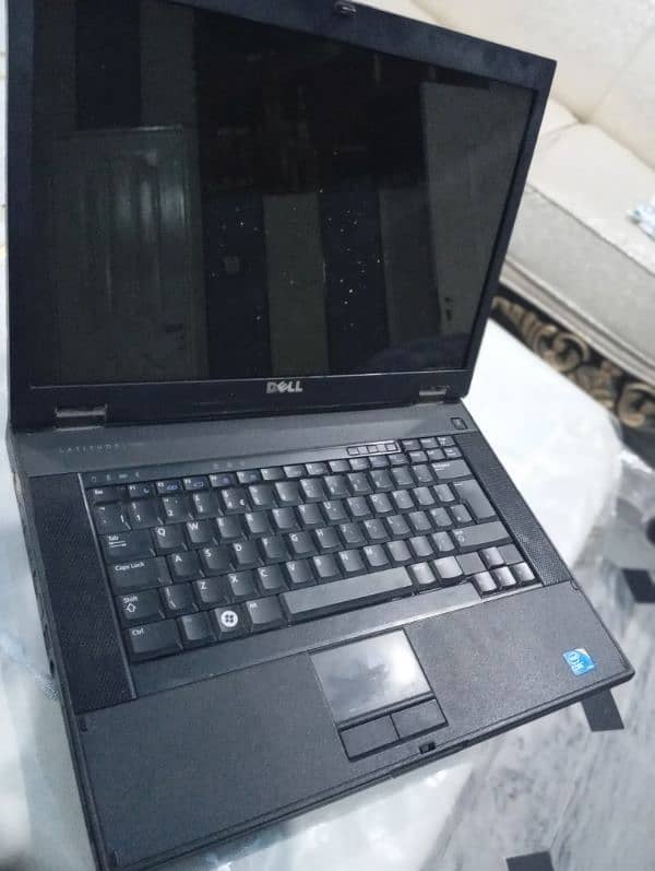 Dell Laptop 3