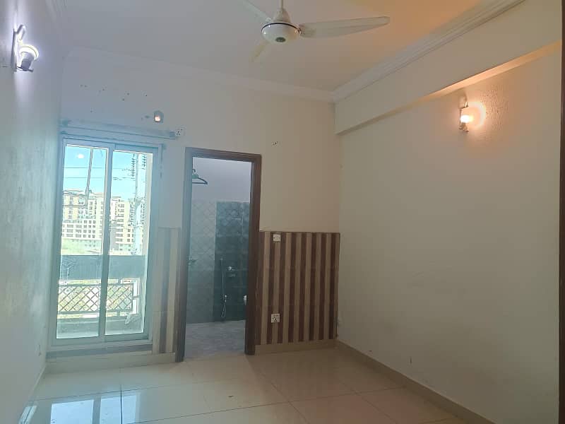 2 Bedroom Flat for Rent in G15 Markaz 3