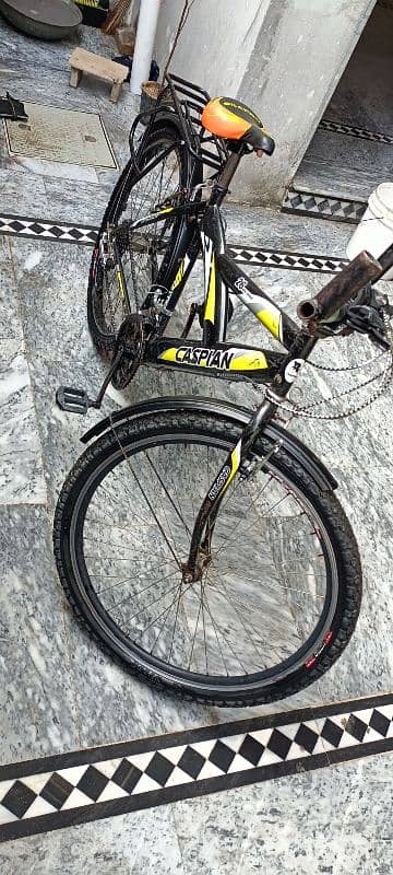 Caspian Bicycle in good condition 0