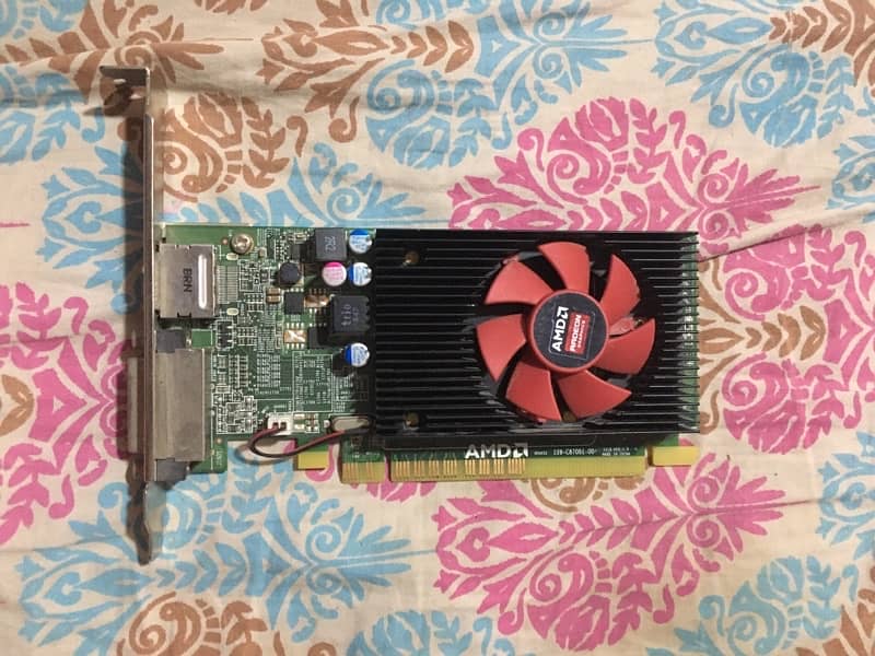 I am selling my graphic card 1gb DDR 5 128 bit 0