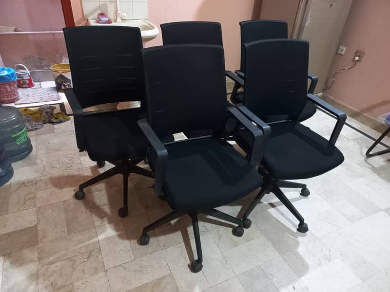 Slightly Use Imported Office Chairs Available 0