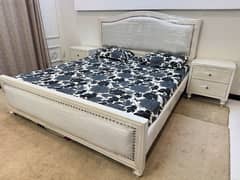 new designer bed for urgent sale