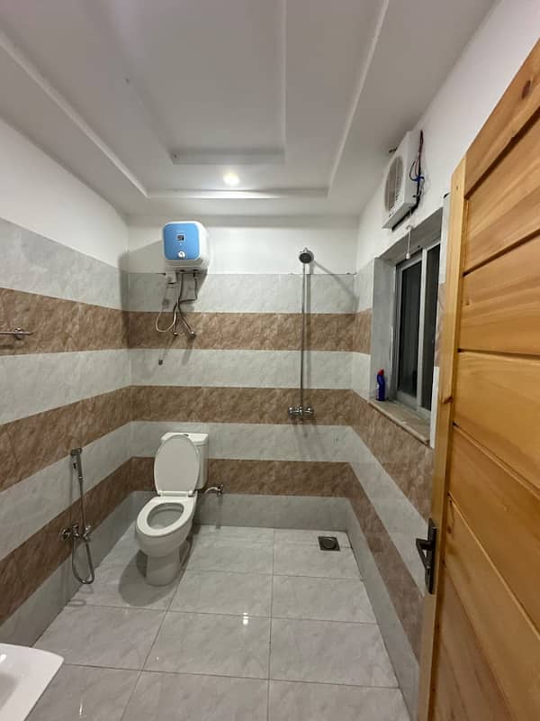 Luxury Apartment for Short Stay/full day Rent in Bahria Town Lahore 8