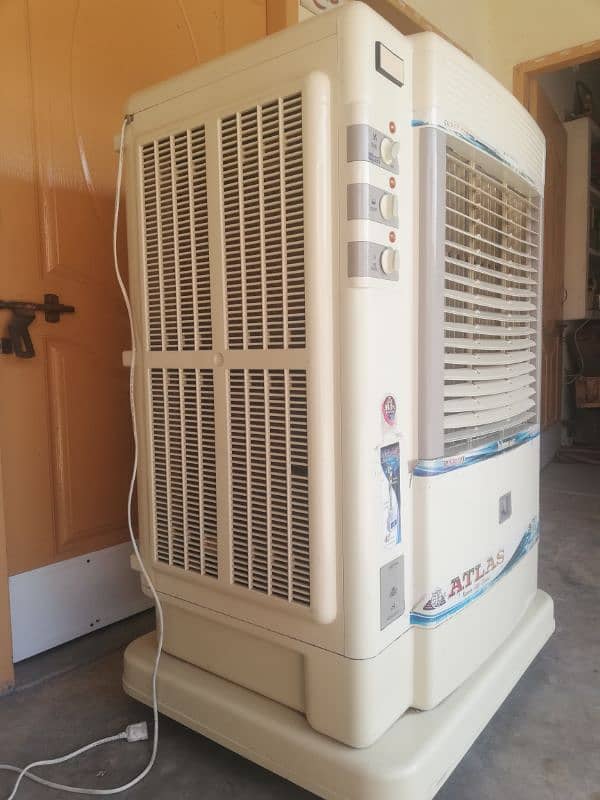 Air cooler vip condition 1 year use Kiya contact 03024272030 1