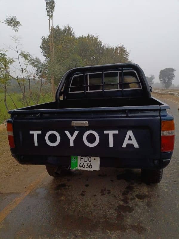 Hilux Double Cabin 3