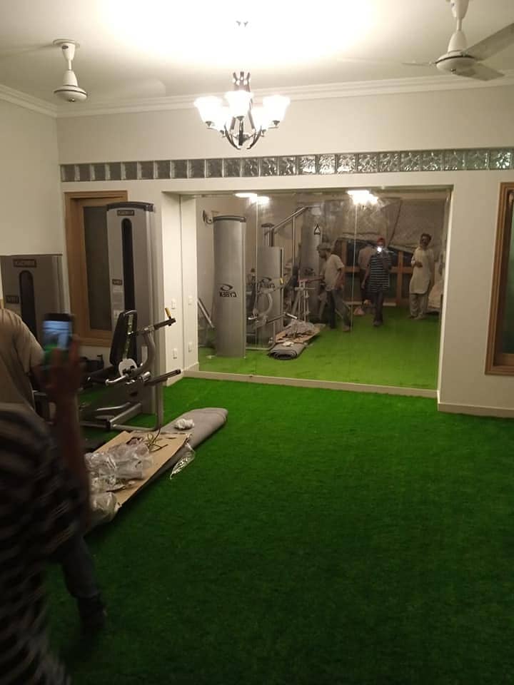 Artificial Grass / Astroturf / greenerey / gardening / 2