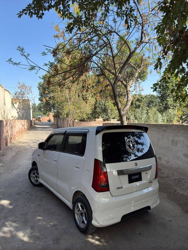 Suzuki Wagon R 2017 11