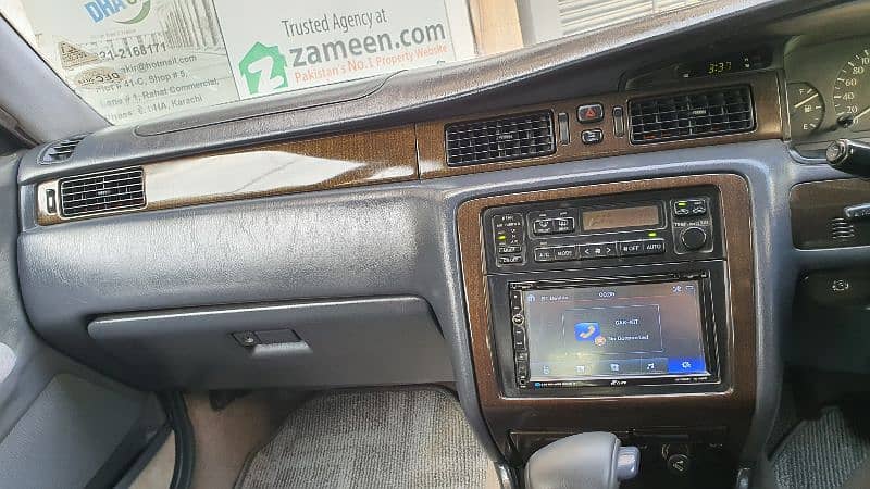 Toyota Crown 1997 4