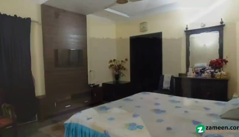 CORNER of 1 Kanal Slightly used Beautiful House With Basement For Sale. This is Owner Build House 14