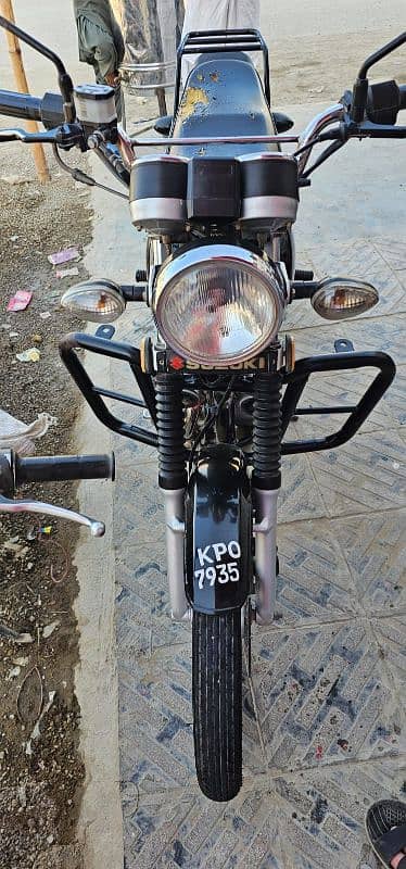 SUZUKI GS 150 MODEL 2022 BIKE FOR SALE HE SELF START 4