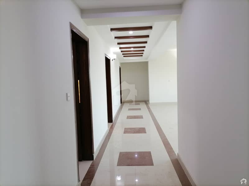 10 Marla 3 Bed Brand New Flat For Sale Askari 11 Lahore 2