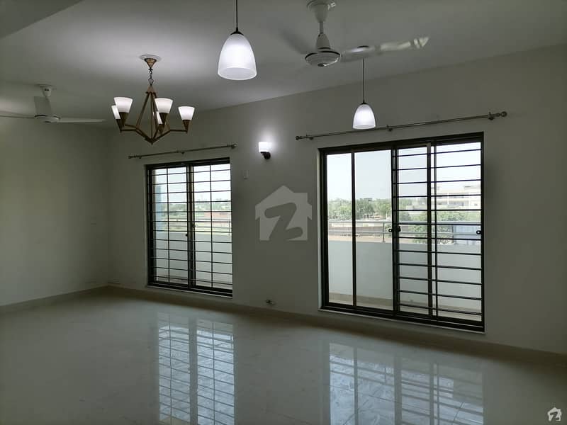 10 Marla 3 Bed Brand New Flat For Sale Askari 11 Lahore 3