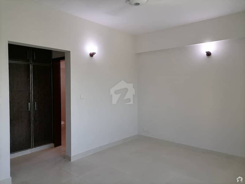 10 Marla 3 Bed Brand New Flat For Sale Askari 11 Lahore 15