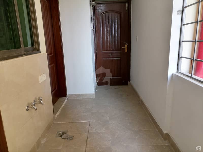 10 Marla 3 Bed Brand New Flat For Sale Askari 11 Lahore 30